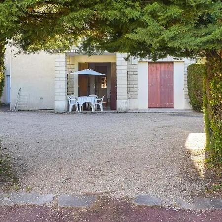 1 Bedroom Front In