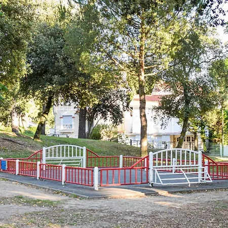 1 Bedroom Front In