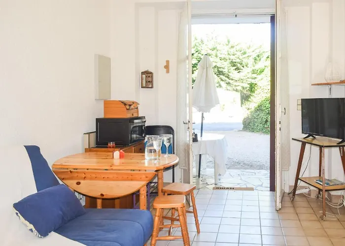 1 Bedroom In Daire *